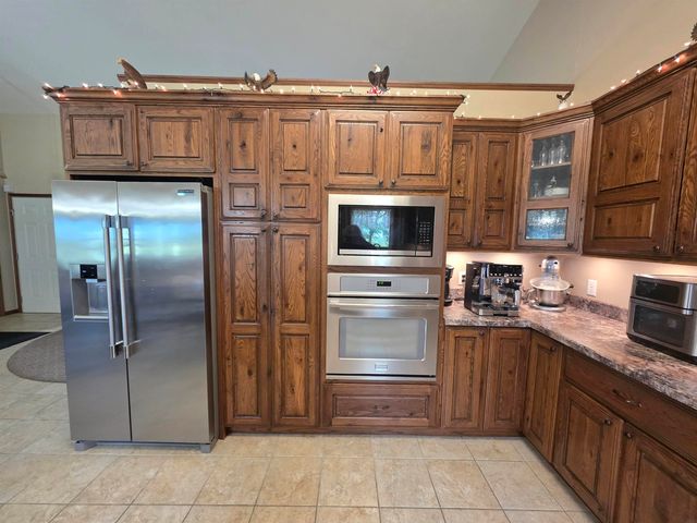 3333 220th Street, Masonville, IA 50654