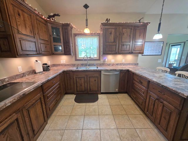 3333 220th Street, Masonville, IA 50654