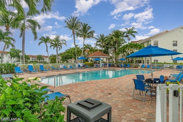 4720 Saint Croix LN 121, Naples, FL 34109