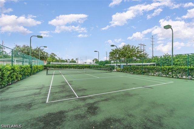 4720 Saint Croix LN 121, Naples, FL 34109