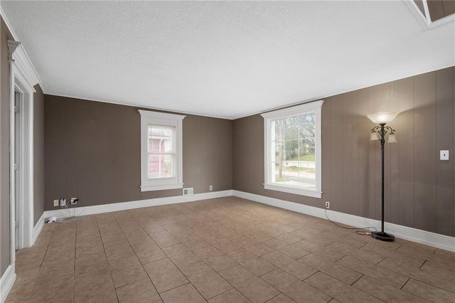 1971 Franklin Street, Kansas City, KS 66104