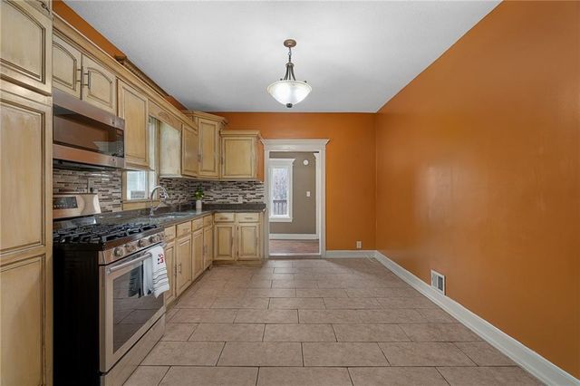 1971 Franklin Street, Kansas City, KS 66104