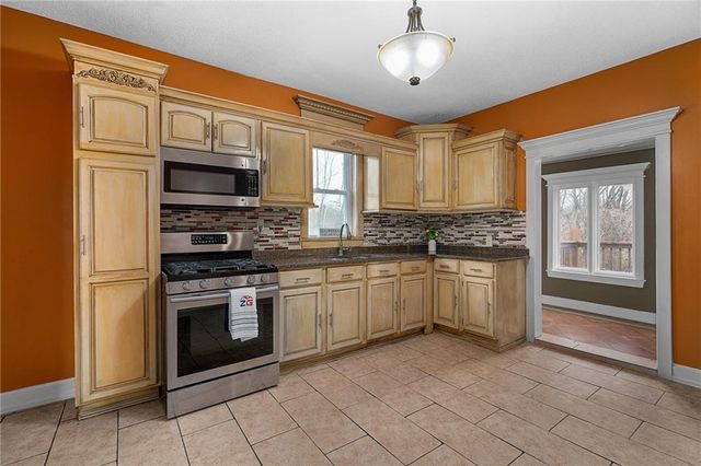 1971 Franklin Street, Kansas City, KS 66104