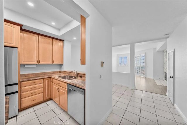 2000 Pacific Coast Hwy 108, Huntington Beach, CA 92648