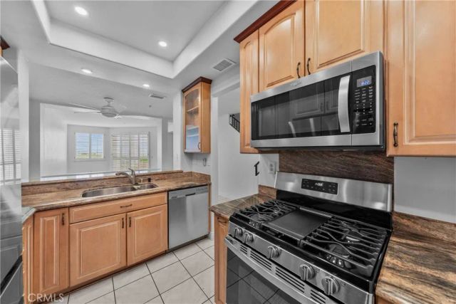 2000 Pacific Coast Hwy 108, Huntington Beach, CA 92648