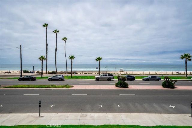 2000 Pacific Coast Hwy 108, Huntington Beach, CA 92648