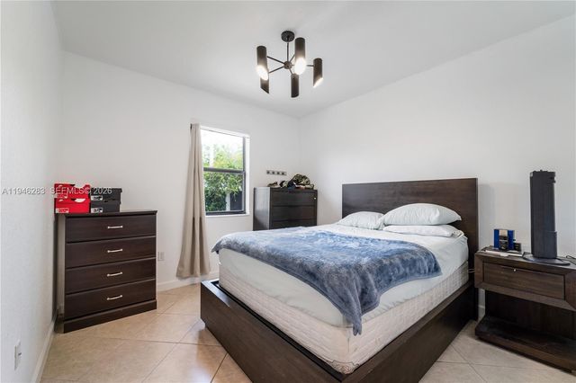 22938 SW 128th Pl, Miami, FL 33170