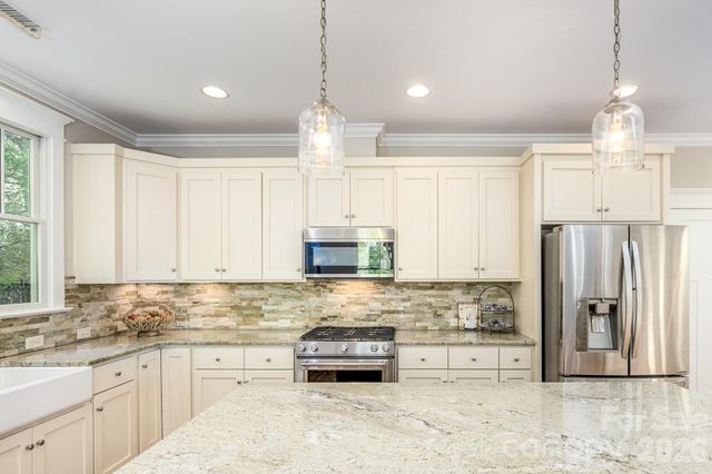 735 Emma Claire Lane, Davidson, NC 28036