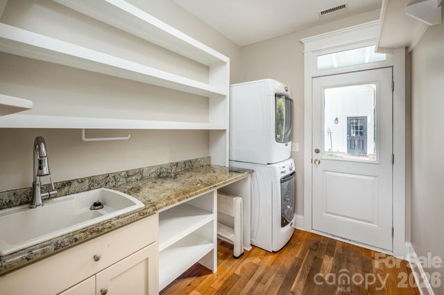 735 Emma Claire Lane, Davidson, NC 28036