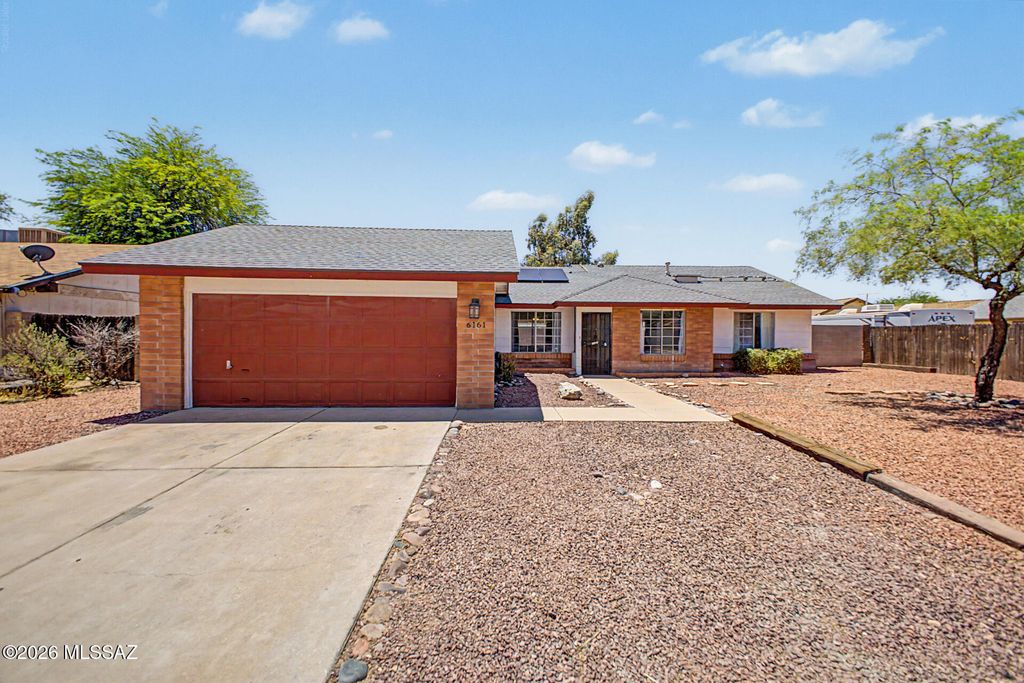 6161 N Tarragon Avenue, Tucson, AZ 85741