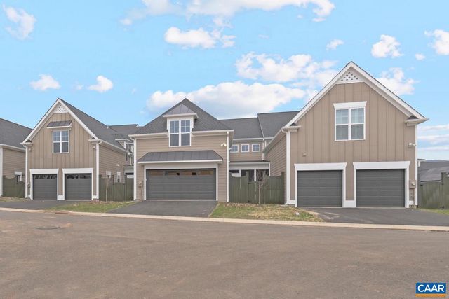 935 ADDLE HILL RD, Crozet, VA 22932