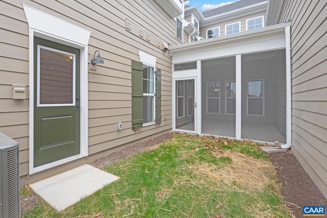 935 ADDLE HILL RD, Crozet, VA 22932