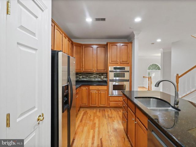 3782 ELMWOOD TOWNE WAY, Alexandria, VA 22303