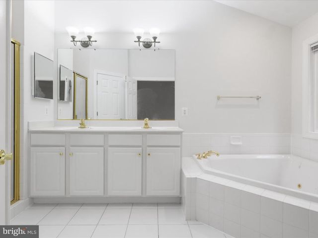 3782 ELMWOOD TOWNE WAY, Alexandria, VA 22303