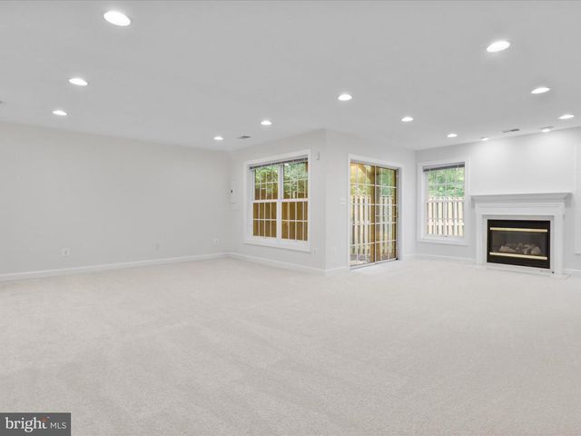 3782 ELMWOOD TOWNE WAY, Alexandria, VA 22303