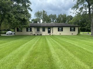 107 Lemont Ln, Tullahoma, TN 37388