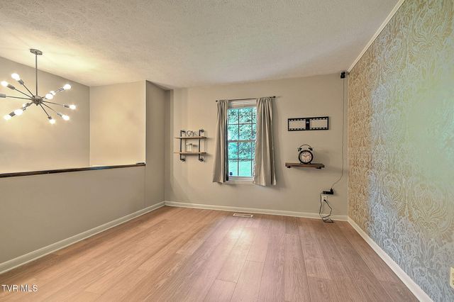 1919 Mountain View Avenue, Kingsport, TN 37664