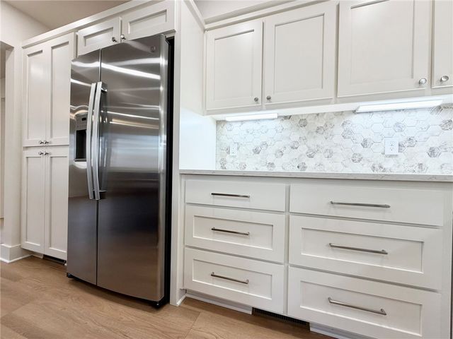 14911 Dutchmans Drive, Rogers, AR 72756