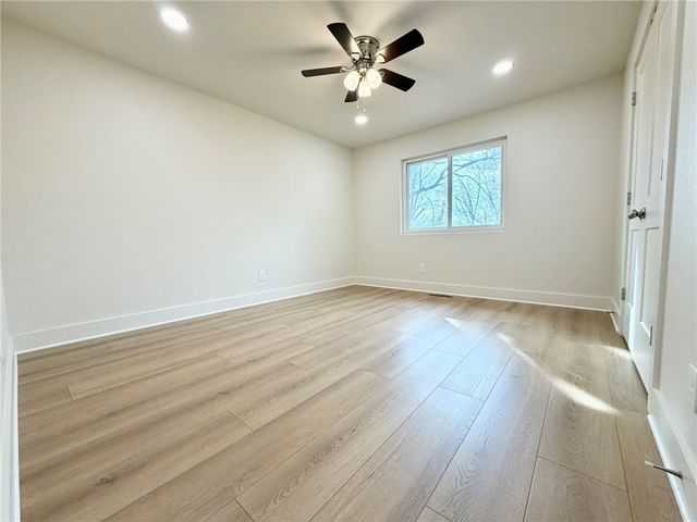 14911 Dutchmans Drive, Rogers, AR 72756