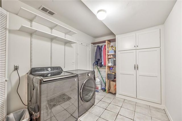 7243 Dearborn Street, Overland Park, KS 66204