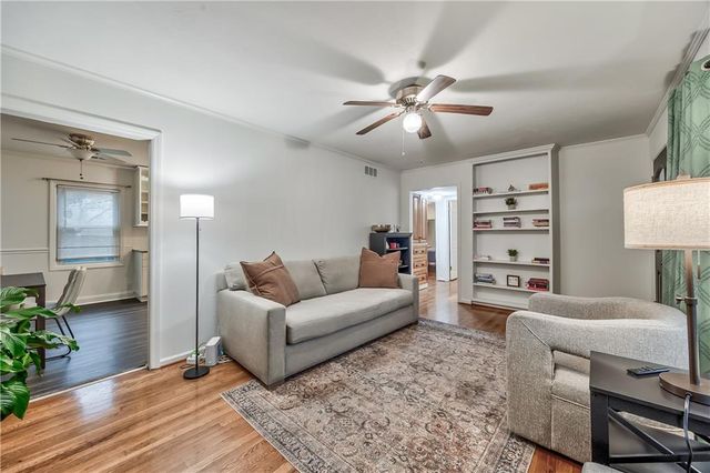 7243 Dearborn Street, Overland Park, KS 66204