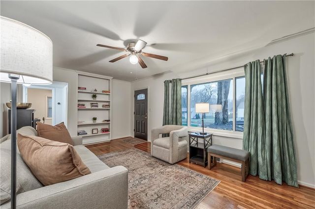 7243 Dearborn Street, Overland Park, KS 66204