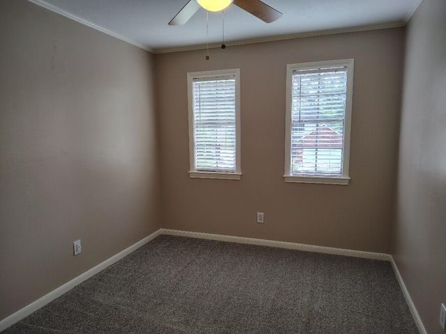 2823 Whitman Drive, Montgomery, TX 77356