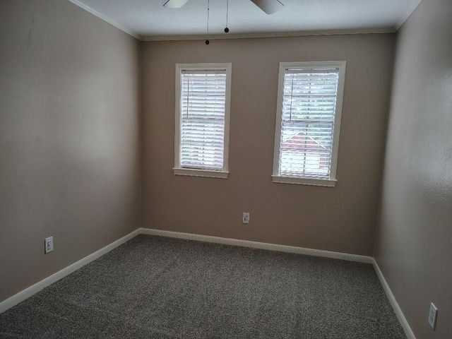 2823 Whitman Drive, Montgomery, TX 77356