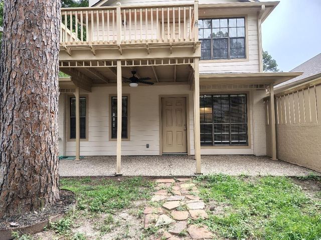 2823 Whitman Drive, Montgomery, TX 77356