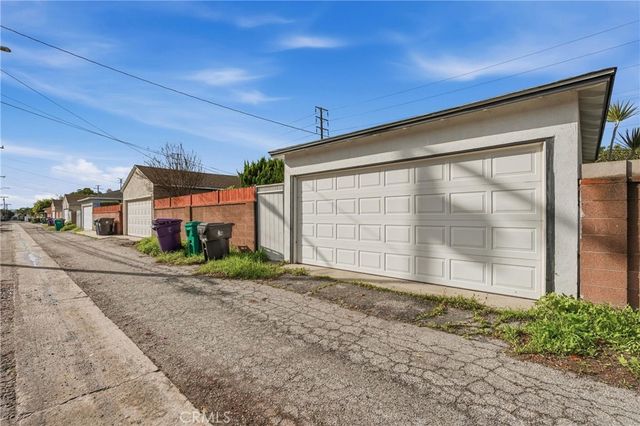 3742 Palo Verde Ave, Long Beach, CA 90808