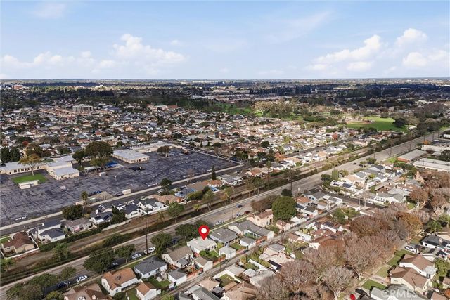 3742 Palo Verde Ave, Long Beach, CA 90808