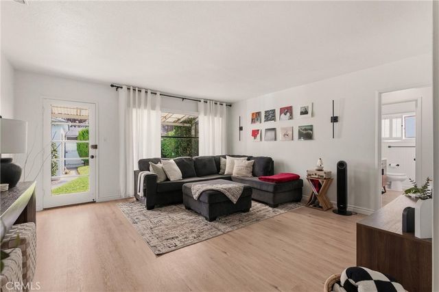 3742 Palo Verde Ave, Long Beach, CA 90808