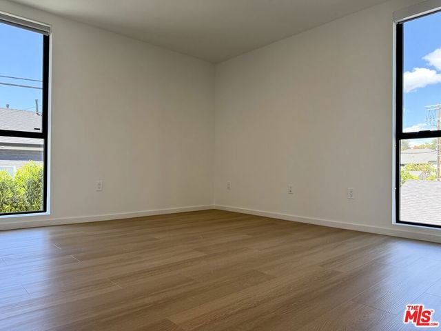 5119 Colfax Avenue 203, Valley Village, CA 91601