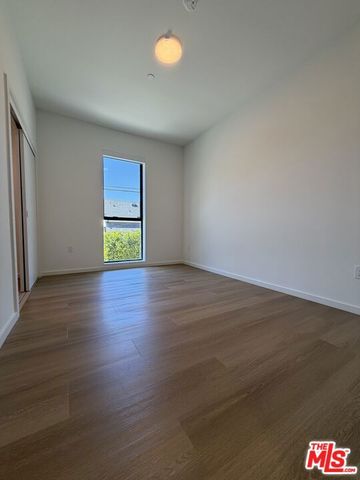 5119 Colfax Avenue 203, Valley Village, CA 91601