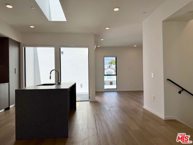 5119 Colfax Avenue 203, Valley Village, CA 91601