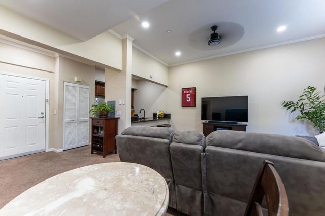 516 Martha Street 202, San Jose, CA 95112