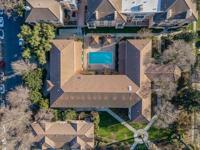 516 Martha Street 202, San Jose, CA 95112