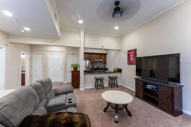 516 Martha Street 202, San Jose, CA 95112