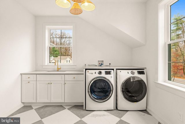 1441 BERWYN PAOLI RD, Paoli, PA 19301