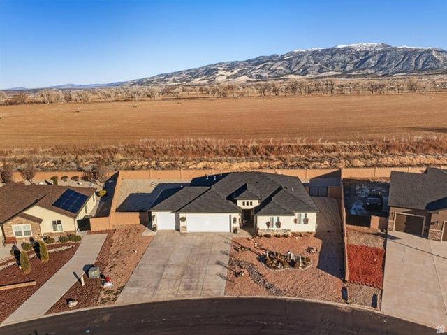 3648 N MONARCH DR, Cedar City, UT 84721