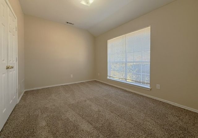 2218 W Thoroughbred Drive, Lancaster, TX 75146