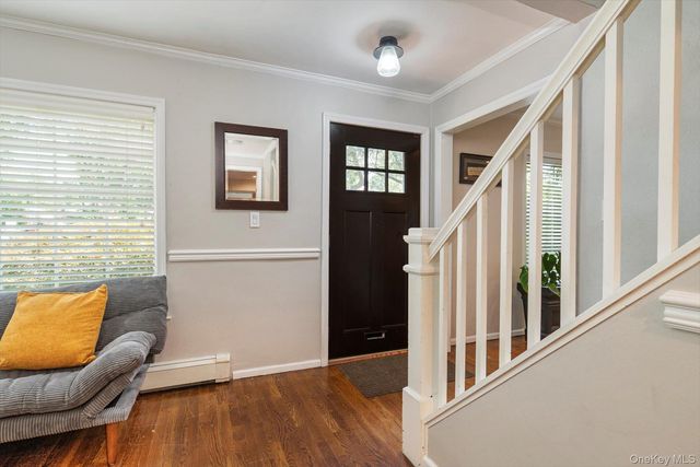 151 Milburn Lane, East Hills, NY 11577