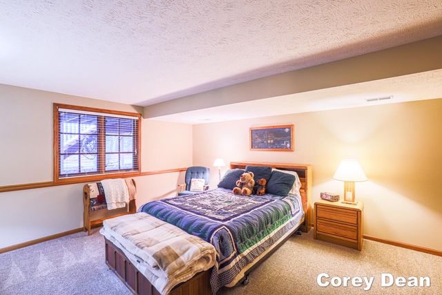 8099 Weatherwax Drive, Jenison, MI 49428