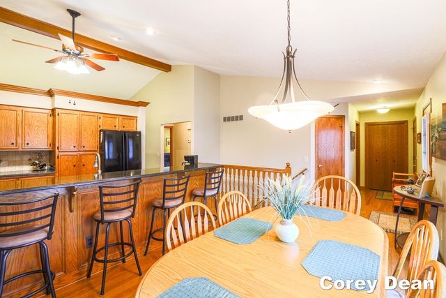 8099 Weatherwax Drive, Jenison, MI 49428