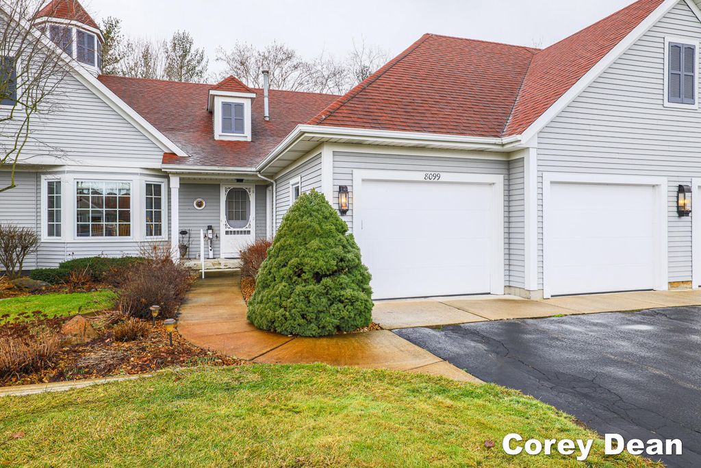 8099 Weatherwax Drive, Jenison, MI 49428