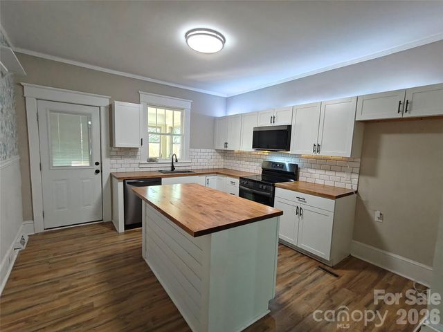 208 Heilig Avenue, Salisbury, NC 28144