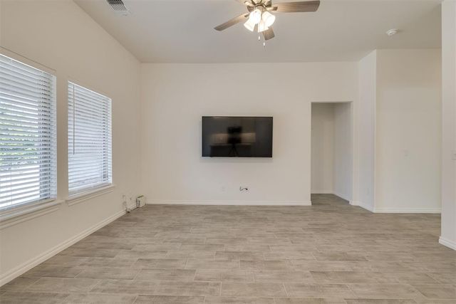 16133 Villa Valeria Way, Edmond, OK 73013