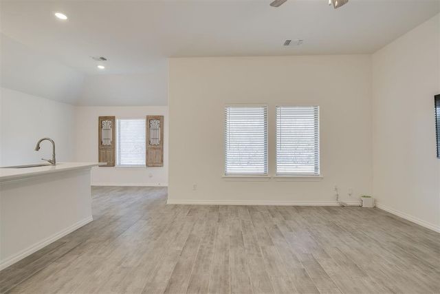 16133 Villa Valeria Way, Edmond, OK 73013