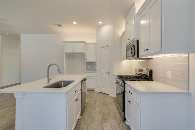 16133 Villa Valeria Way, Edmond, OK 73013