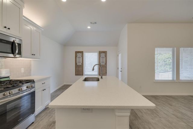 16133 Villa Valeria Way, Edmond, OK 73013